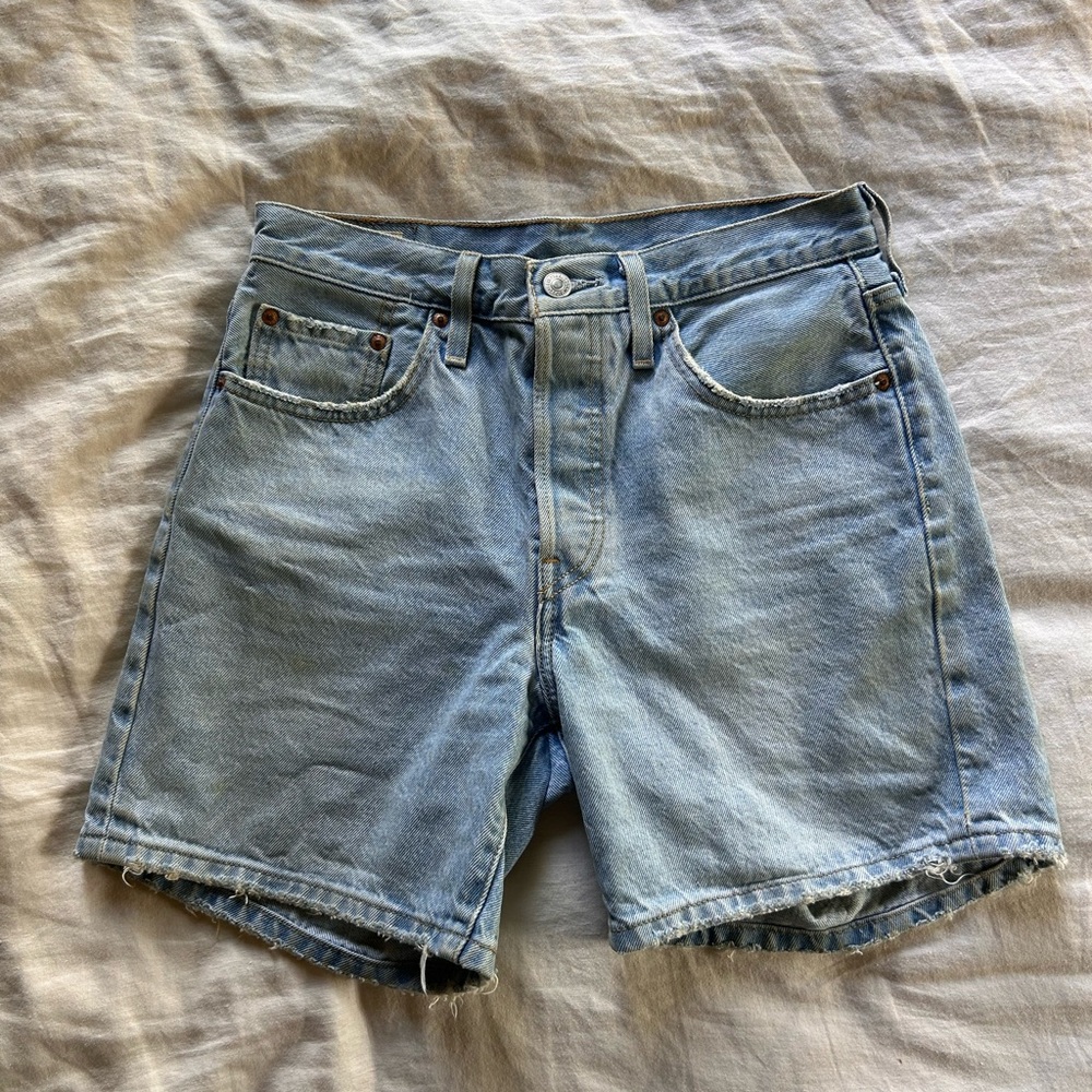 Levi’s mid length shorts